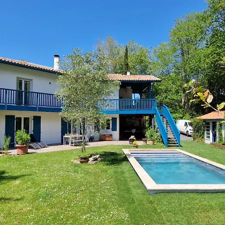 180m2, Piscine Chauffee, Spa Et Foret Villa