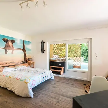 180m2, Piscine Chauffee, Spa Et Foret Villa